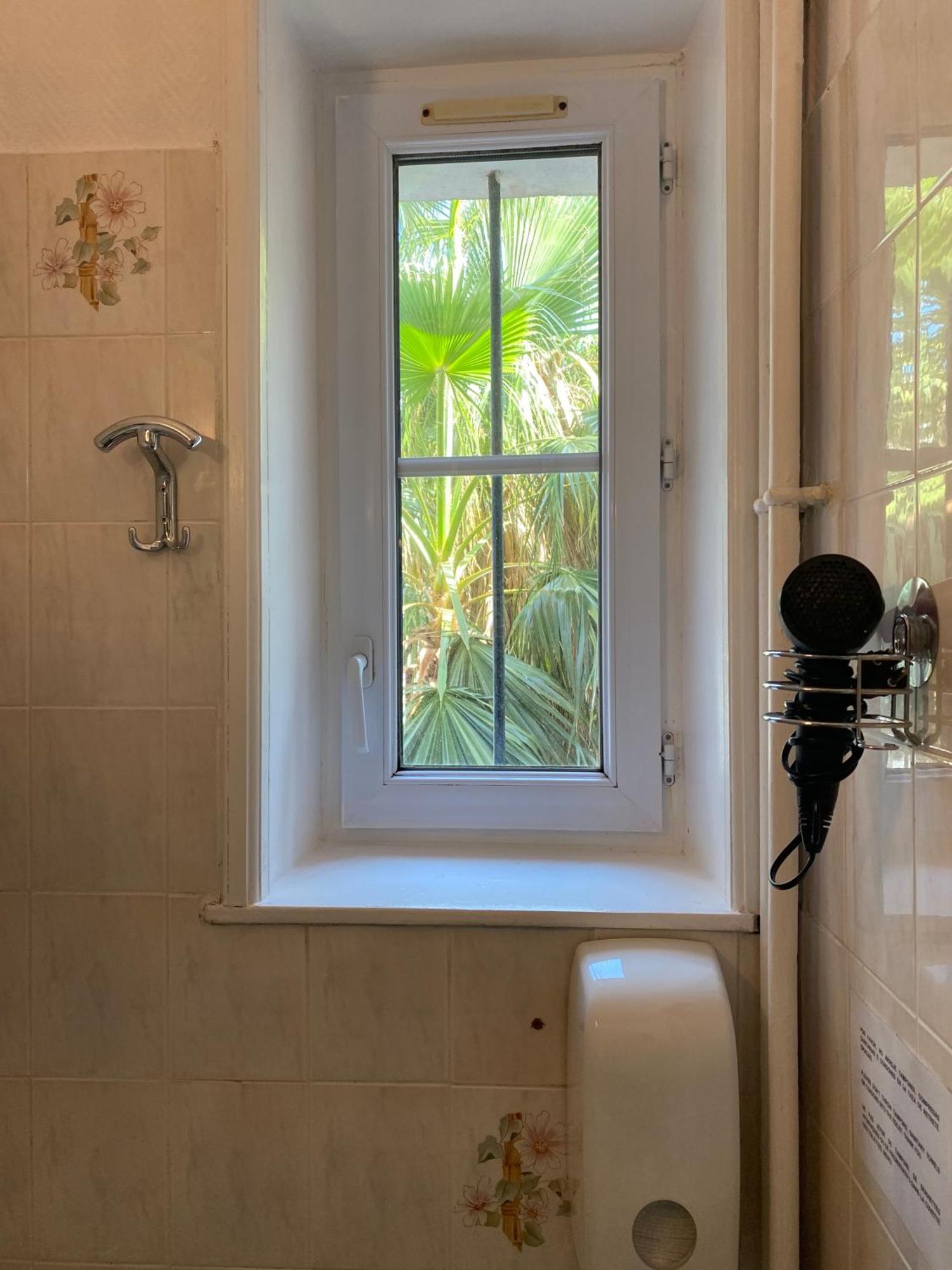 Coliving Biarritz Hotel Bagian luar foto